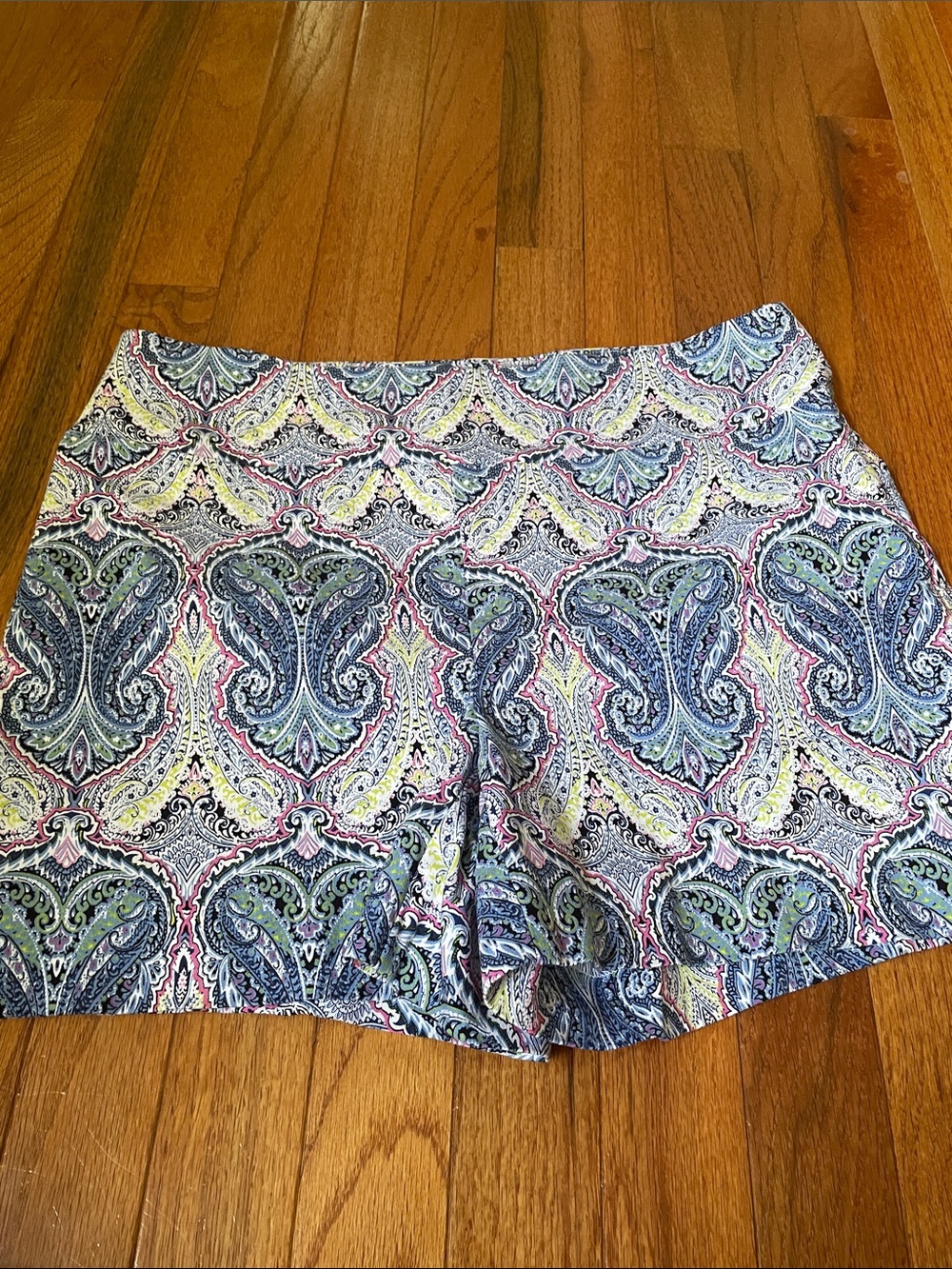 Jules & Leopold Paisley High-Waist Shorts in Blue, Green & Pink